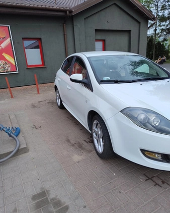 Fiat Bravo cena 17999 przebieg: 282700, rok produkcji 2010 z Lubawa małe 742